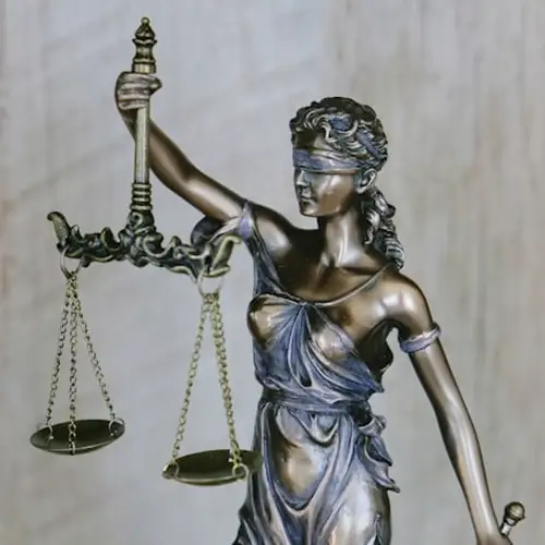 Foro Legal - Área Litigios y Solución de Controversias